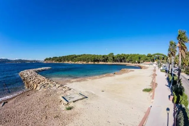 200 M De La Plage Jardin Calme Saint-Mandrier-sur-Mer 0*,  France